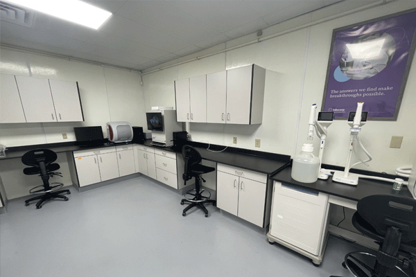Foto del nuevo laboratorio en Denver, PA